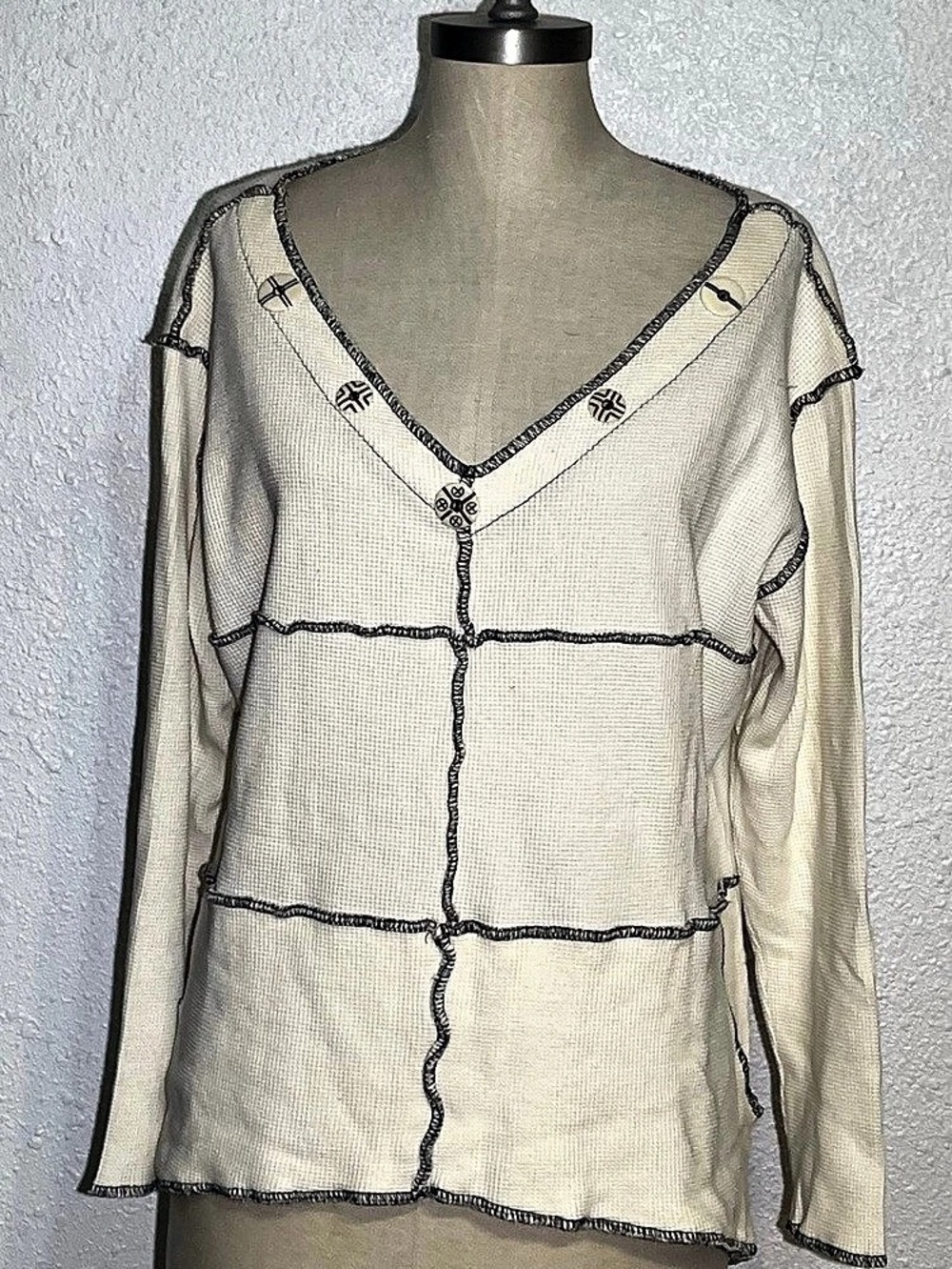 Hand jive Buttercup Thermal Cream Sheer V-Neck Tunic